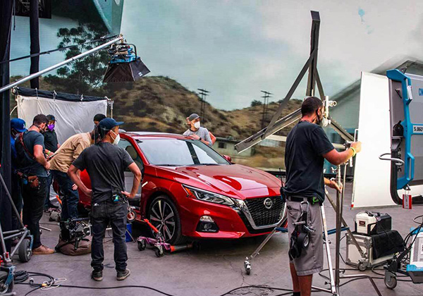 All Of It Now: Blending physical and digital worlds with xR